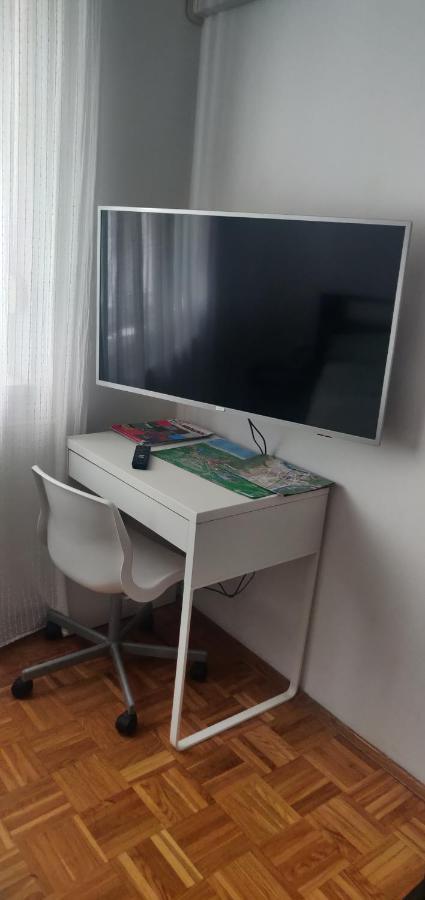 Apartman Malina カルロヴァッツ エクステリア 写真